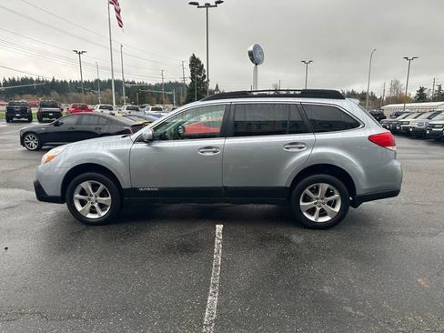 Used 2014 Subaru Outback 2.5i Limited image 6