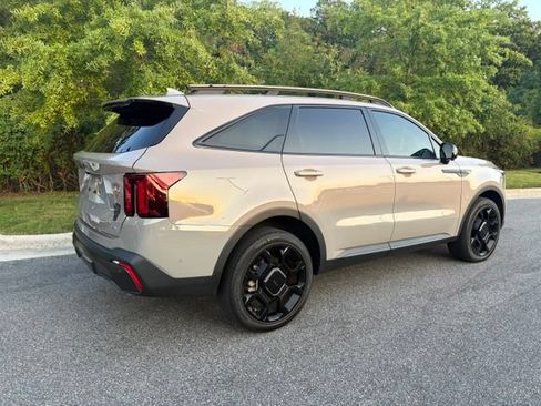 Used 2025 Kia Sorento SX Prestige w/ Olive Brown Leather Package AWD/4WD image 2