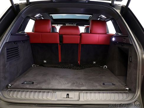 Used 2020 Land Rover Range Rover Sport HST image 31