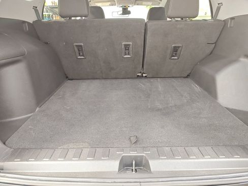 Used 2021 GMC Terrain SLE w/ Driver Convenience Package image 30