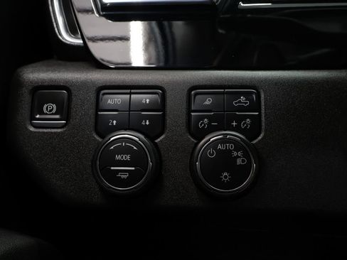 Used 2025 Chevrolet Silverado 1500 LT w/ All Star Edition Plus AWD/4WD image 28