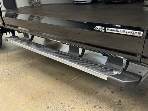 Used 2018 Ford F250 Lariat w/ Lariat Ultimate Package AWD/4WD image 21