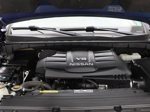 Used 2018 Nissan Titan SV w/ SV Convenience Package image 33