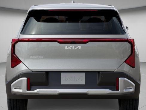 New 2027 Kia Seltos LX FWD image 27