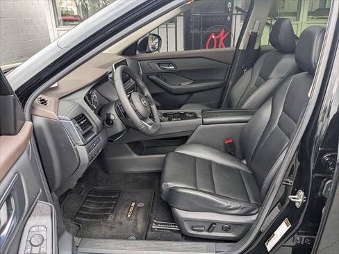 Used 2023 Nissan Rogue SV w/ SV Premium B Package AWD/4WD image 7
