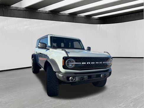 Used 2023 Ford Bronco Wildtrak AWD/4WD image 5