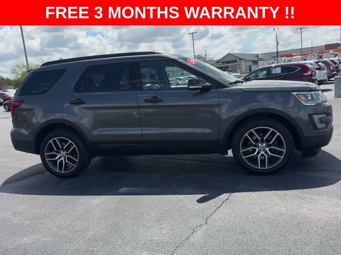 Used 2016 Ford Explorer Sport w/ Equipment Group 401A AWD/4WD image 9