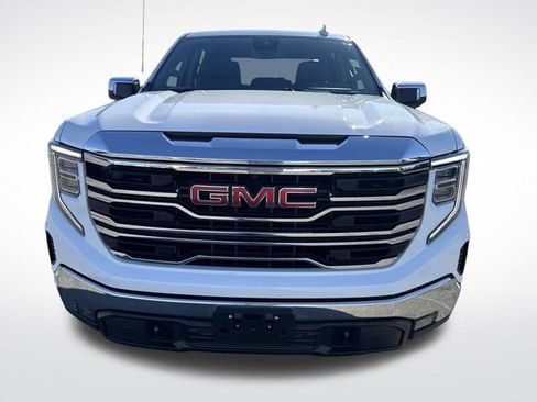 Used 2025 GMC Sierra 1500 SLT image 10