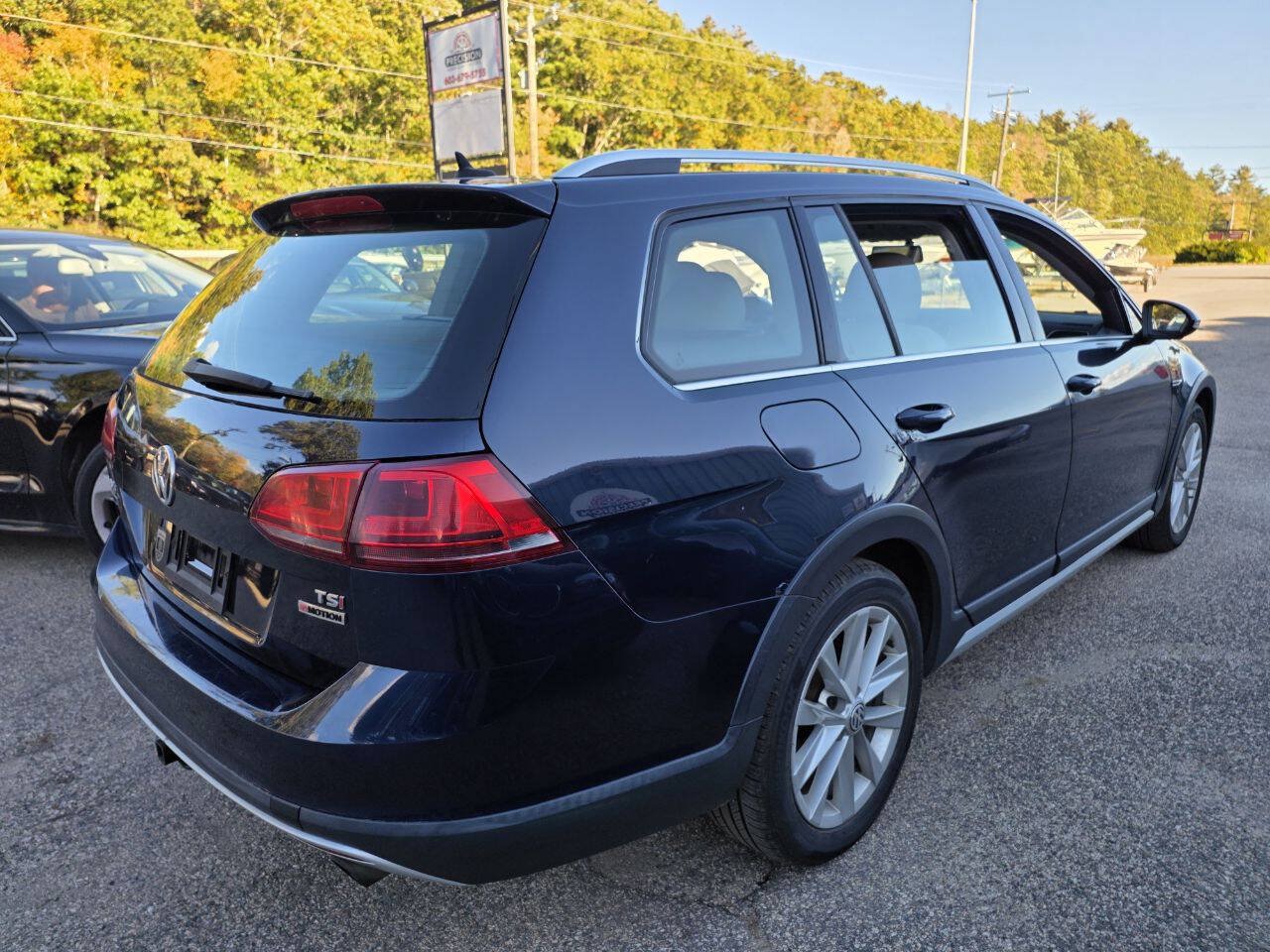 Used 2017 Volkswagen Golf Alltrack SEL AWD/4WD image 7