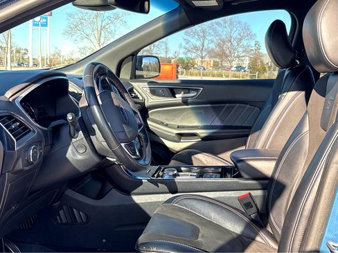 Used 2019 Ford Edge ST w/ Equipment Group 401A image 17