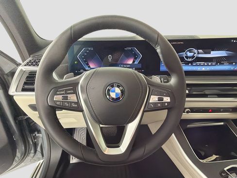 New 2026 BMW X5 xDrive40i w/ Executive Package image 11