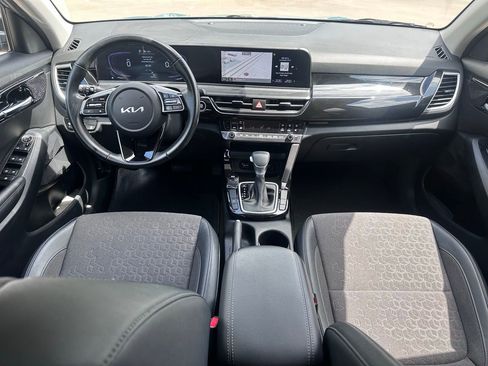 Used 2025 Kia Seltos S image 20