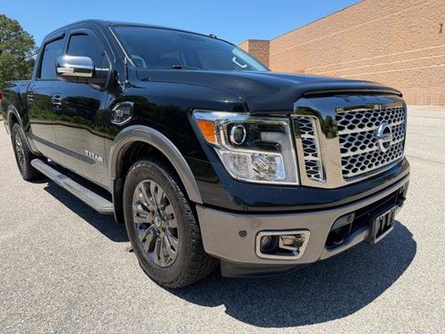 Used 2017 Nissan Titan Platinum Reserve RWD image 3