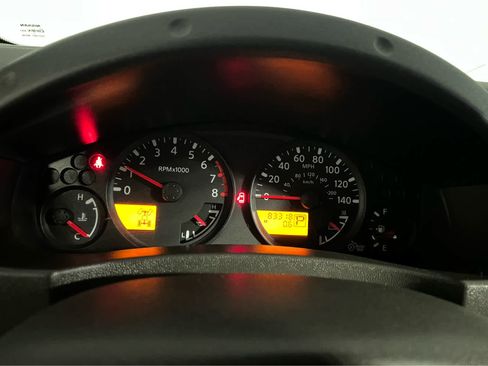 Used 2007 Nissan Frontier SE w/ SE Value Truck Pkg image 13