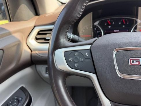 Used 2021 GMC Acadia SLT FWD image 14