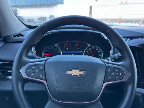 Used 2020 Chevrolet Traverse LT w/ Driver Confidence II Package image 24