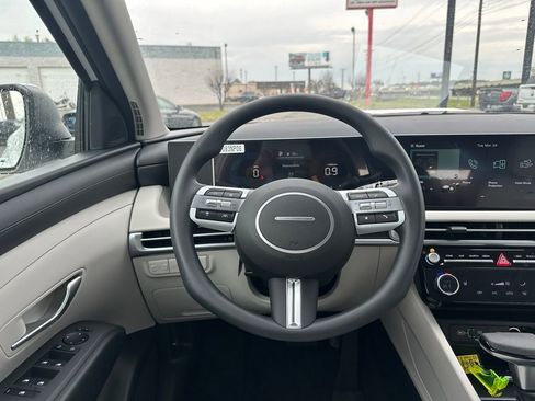 New 2026 Hyundai Tucson SEL FWD image 10