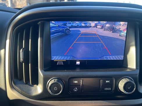 Used 2022 Chevrolet Colorado Z71 image 24