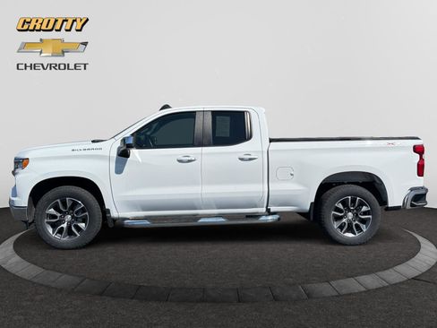 Used 2023 Chevrolet Silverado 1500 LT AWD/4WD image 2