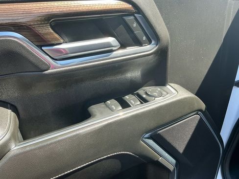 Used 2024 Chevrolet Silverado 2500 LT image 16