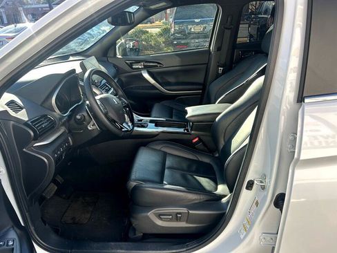 Used 2023 Mitsubishi Eclipse Cross SEL image 9