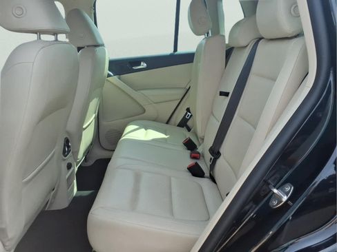 Used 2013 Volkswagen Tiguan SE AWD/4WD image 29
