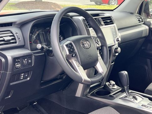 Used 2024 Toyota 4Runner SR5 AWD/4WD image 17