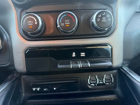 Used 2019 RAM 1500 Big Horn image 25