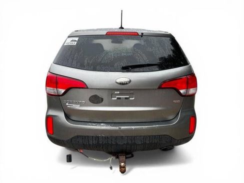 Used 2014 Kia Sorento LX image 4