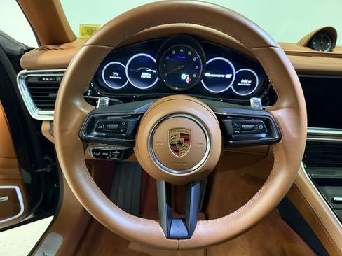 Certified 2023 Porsche Panamera 4S AWD/4WD image 16