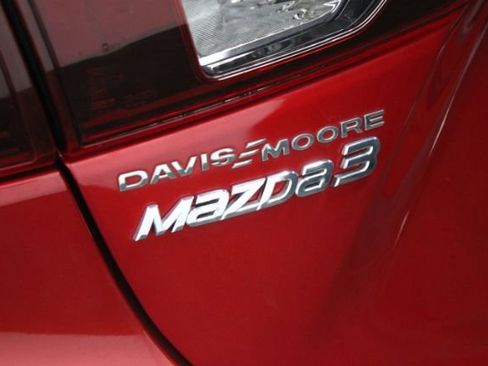 Used 2015 MAZDA MAZDA3 i Touring w/ Technology Package image 8