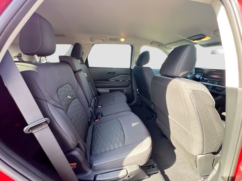 New 2026 Nissan Pathfinder SV image 29