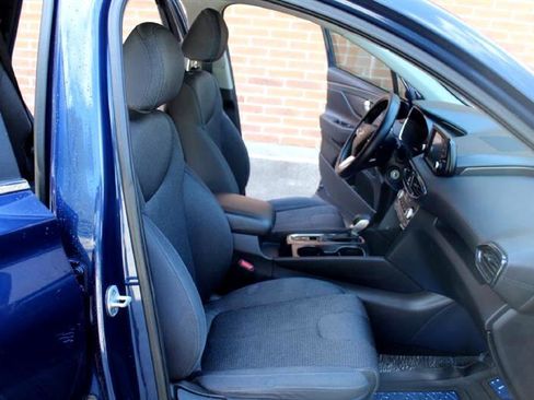 Used 2019 Hyundai Santa Fe SE image 7