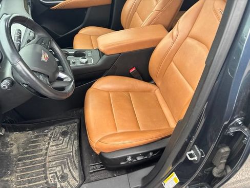 Used 2019 Cadillac XT4 Sport AWD/4WD image 5