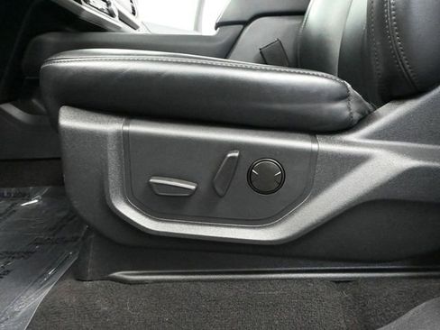 Used 2024 Ford Expedition Max XLT image 22