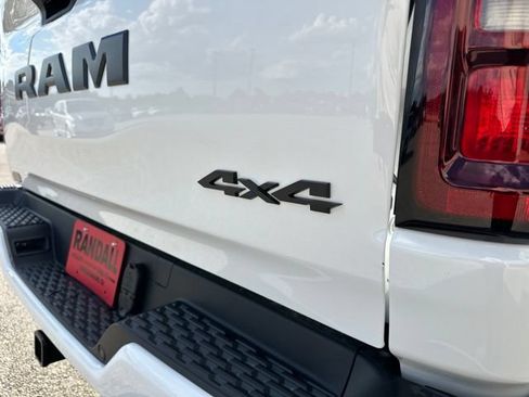 New 2026 RAM 1500 Express AWD/4WD image 51