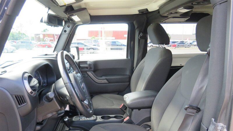 Used 2017 Jeep Wrangler Sport w/ Quick Order Package 24S AWD/4WD image 15