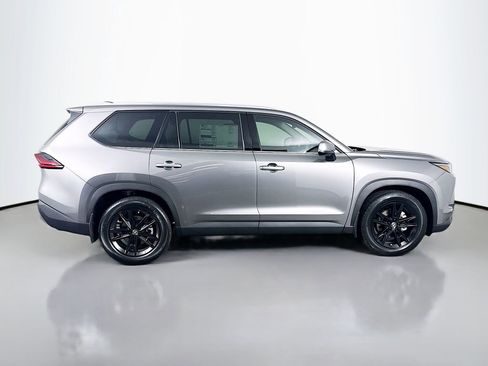 Certified 2026 Toyota Grand Highlander FWD image 4