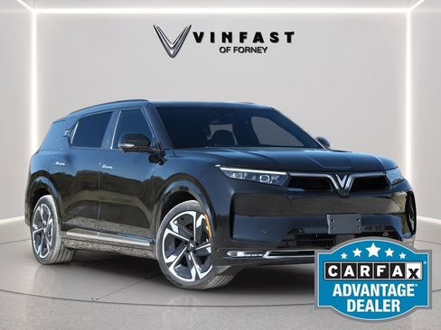 Used 2024 VinFast VF 9 Plus AWD/4WD image 1