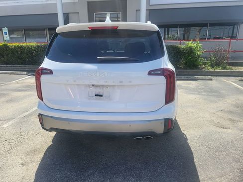 Used 2025 Kia Telluride S image 5