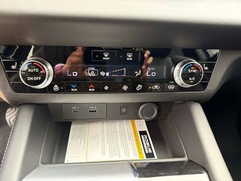 New 2026 Nissan Rogue Platinum AWD/4WD image 25