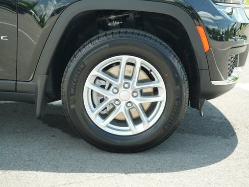 New 2026 Jeep Grand Cherokee L Laredo w/ MOPAR Finishing Package AWD/4WD image 48