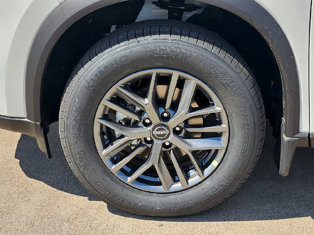 New 2027 Nissan Rogue S FWD image 10
