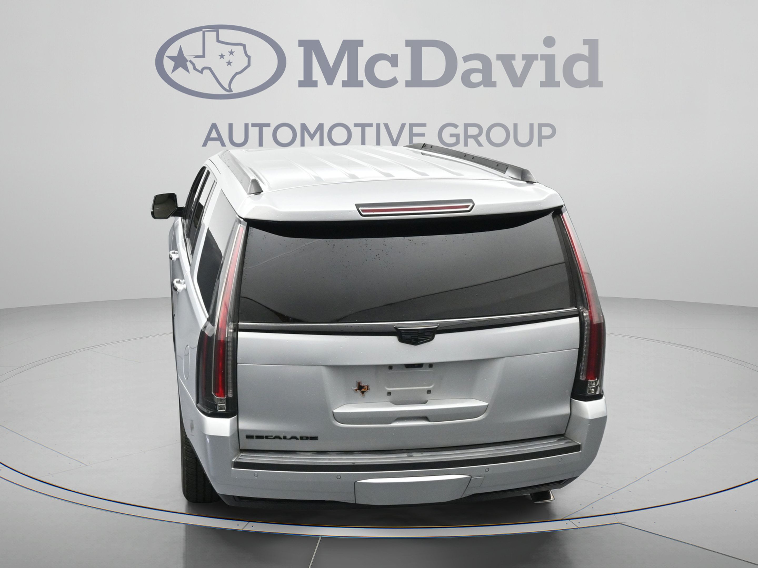 Used 2019 Cadillac Escalade Luxury w/ LPO, Radiant Package AWD/4WD image 39