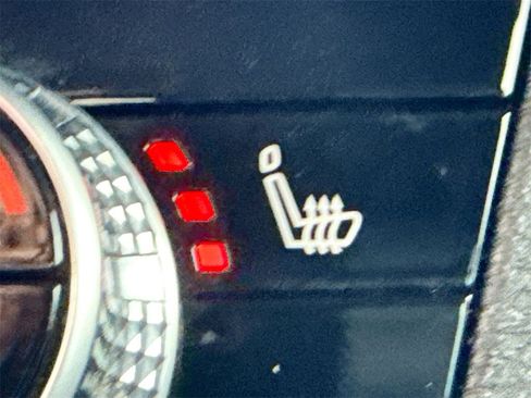 Used 2022 Mitsubishi Outlander SEL image 22