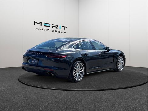Used 2017 Porsche Panamera 4S image 9