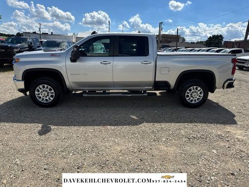 Used 2022 Chevrolet Silverado 2500 LT w/ Convenience Package AWD/4WD image 2