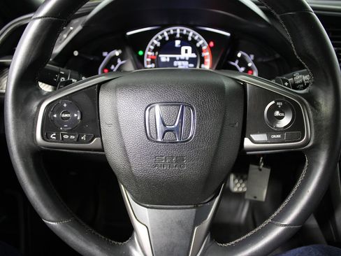 Used 2018 Honda Civic Sport image 13