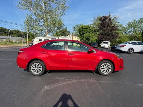 Used 2019 Toyota Corolla LE FWD image 5