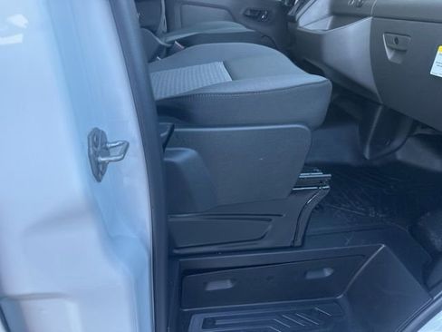 New 2025 Ford Transit 350 148 Low Roof AWD image 29